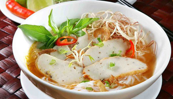 Bánh Canh Chả Cá Nha Trang - Cư Xá Phú Lâm