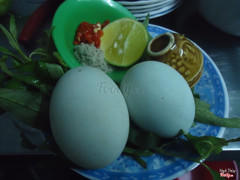 Hột vịt lộn luốc 6k/trái