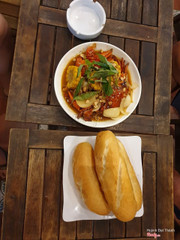 Cua sốt me chua chua, ngọt ngọt