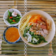 B&#250;n nem nướng