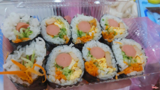 Gimbap thường 25k/ phần