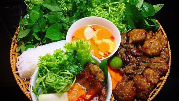 Bà Béo - Bún Chả Hà Nội & Nem Rán