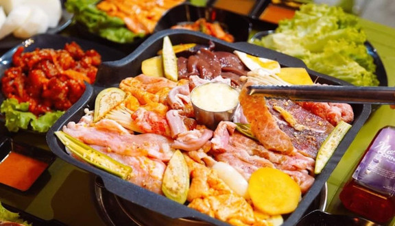 Lẩu Nướng Corner Z - 36 Phùng Hưng