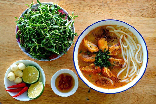 Bánh Canh Cá Lóc Quà Quê - Nguyễn Du