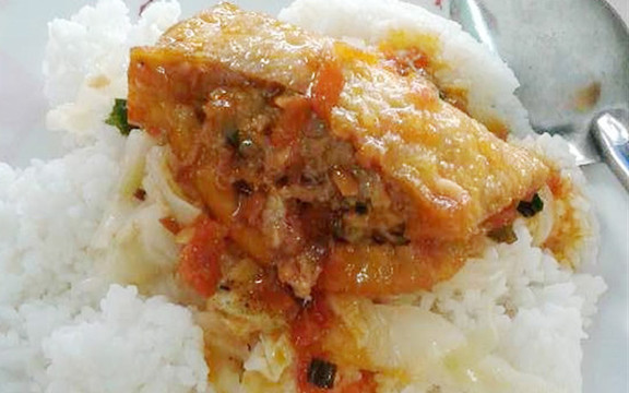 Cơm Bình Dân Bùi Viện 