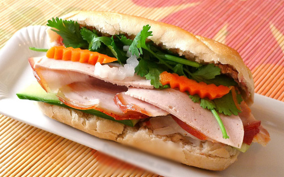 Bánh Mì Lợi Thảo - Lê Thành Phương