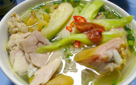 Liên Liên - Bún Móng Giò Mọc Xương