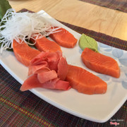 Sashimi cá hồi đỏ