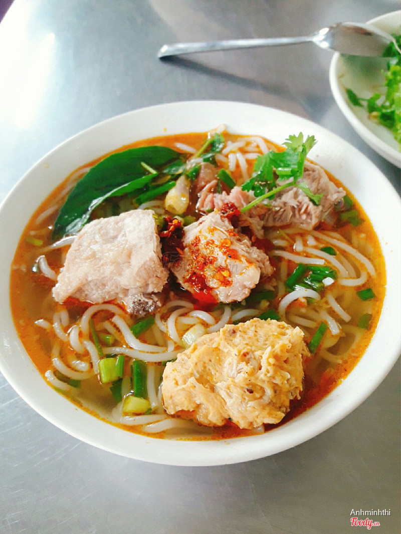 Bún bò Huế