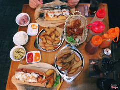 Hot dog's quán Dog star's restaurant 01 An thượng 4,ngũ hành sơn,Đà Nẵng