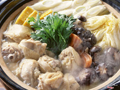 ĐÔNG XUÂN HOT POT phục vụ từ tháng 10 đến hết tháng 3 hàng năm, đã được giới thực khách Hà nội chào đón bởi khó có nơi nào đủ để đáp ứng được nhiều yếu tố cùng lúc.

Người yêu thích không gian ngoài t
