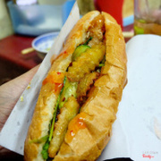 Bánh mì nem khoai