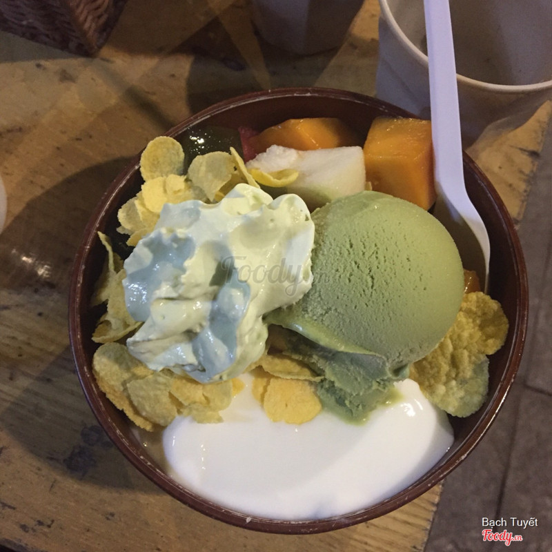 Kem hoa quả trộn vị Matcha