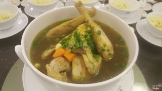 Canh gà thuốc bắc