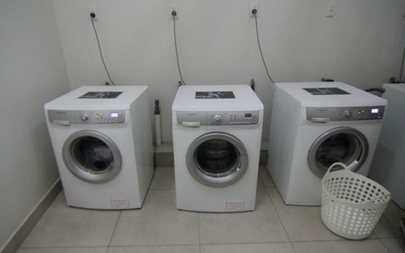 Giặt Ủi Ngọc Tuyết - Nguyễn Chí Thanh