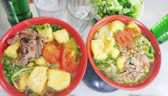 Bún Riêu Bò & Bánh Tráng Cuốn Thịt Heo - Linh Đàm