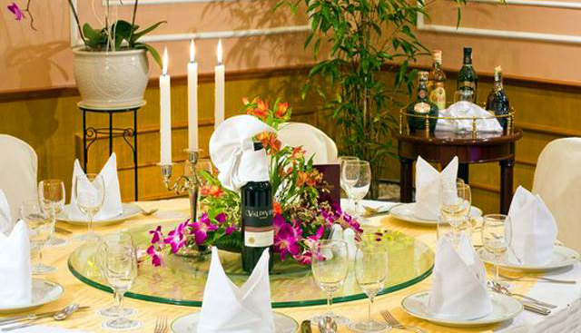 Four Seasons Restaurant - Halong Plaza Hotel