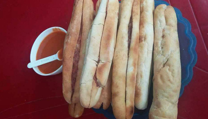 Bánh Mì Cay Khánh Nạp - Hàng Kênh