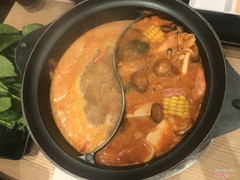 Lẩu Kim Chi và Miso