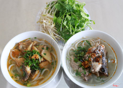 bánh canh cá lóc