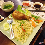 Cơm đùi gà cung đình - có luôn phần canh