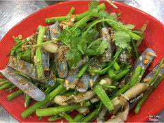 Ốc móng tay xào rau muống 60.000₫