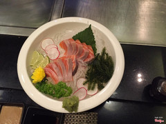 sashimi cá hồi