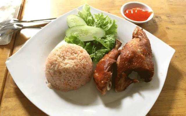 Cơm Chiên Gà Xối Mỡ - 231 Tăng Nhơn Phú