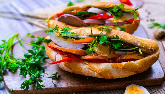 Bánh Mì Táo - Vịt Nướng Sốt Táo - Shop Online