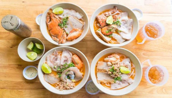 Em Thảo - Bánh Canh Ghẹ - Dương Tử Giang