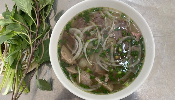 Bún Bò Huế & Phở 61 - Lũy Bán Bích