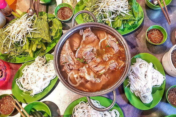 Bún Lòng Bò, Bún Bò & Lẩu Bò - Nguyễn Phước Lan