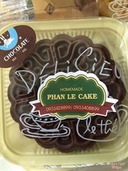 Bánh socola (cả bên trong cx nhân scl)