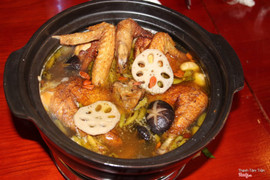 Gà tiềm ớt hiểm