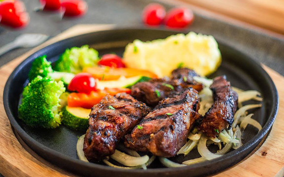 Smile Restaurant - Đồ Âu