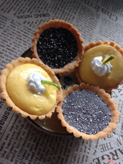 Tart chanh + tart chocolate