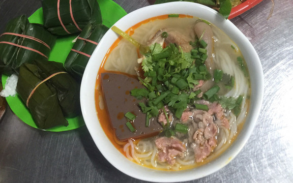 Bé 76 - Bún Bò Huế