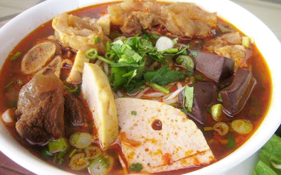 Bún Bò Huế Giò Heo - Chợ Phước Long