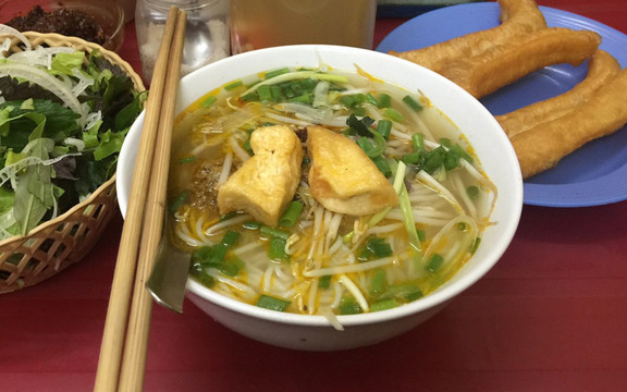 Bún Riêu & Bún Thịt Xào