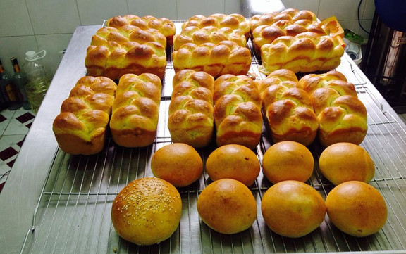 Hùng Lan Bakery