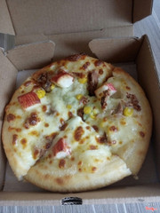 Pizza cá ngừ thanh cua