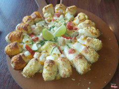 Pizza viền phô mai 3 vị