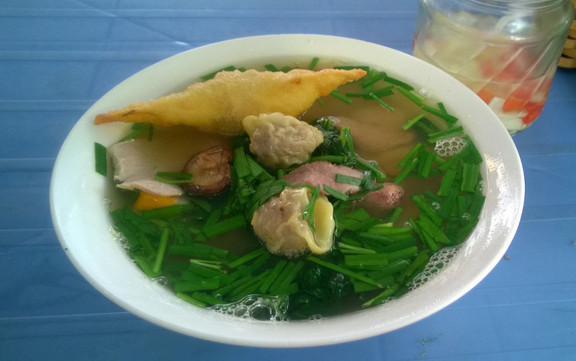 Bún Riêu & Mì Vằn Thắn - Thành Công