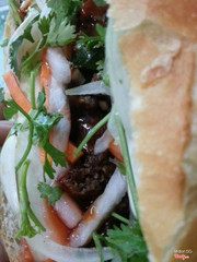 Bánh mì thịt nướng