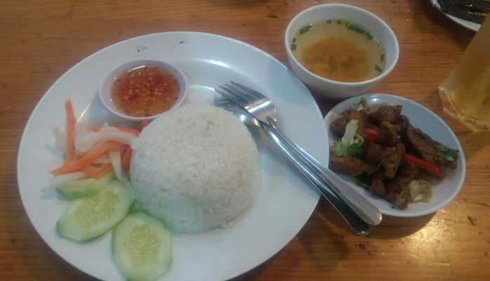 Quán Cơm Ngọc Cầm