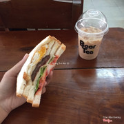 Sandwich kẹp & Trà sữa 