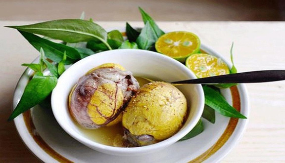 Quán Vỉa Hè - Gỏi Cuốn & Trứng Lộn