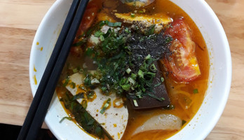 Bún riêu