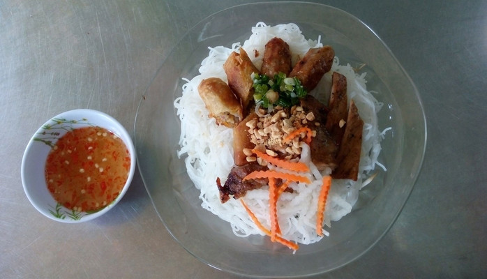 Bún Thịt Nướng - 165 Nguyễn Văn Cừ