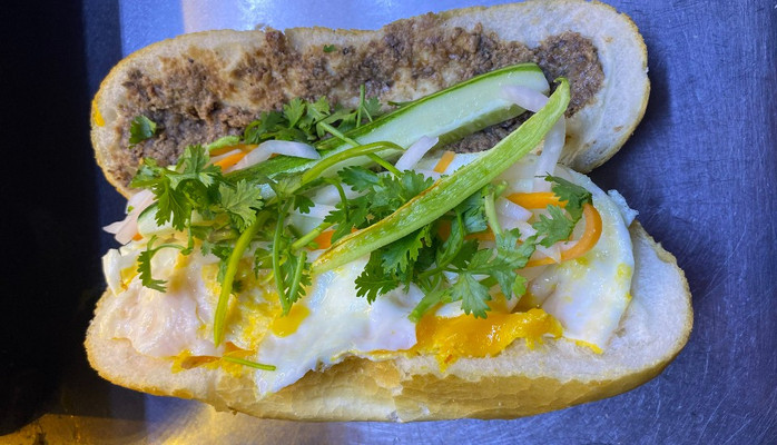 Danh Lan - Bánh Mì - Trần Quang Khải